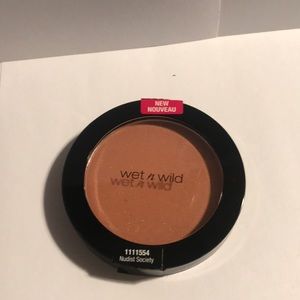 BLUSH FARD A JOVES